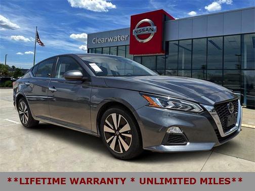 2022 Nissan Altima 2.5 SV