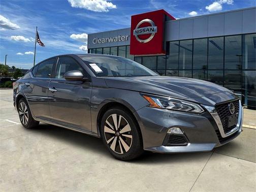 2022 Nissan Altima 2.5 SV