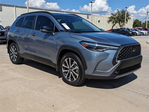 2025 Toyota Corolla Cross XLE