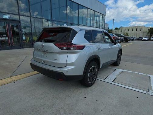 Brilliant Silver Metallic 2024 Nissan Rogue SV