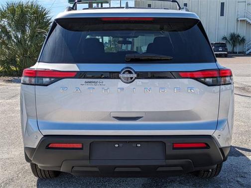 2025 Nissan Pathfinder SV FWD