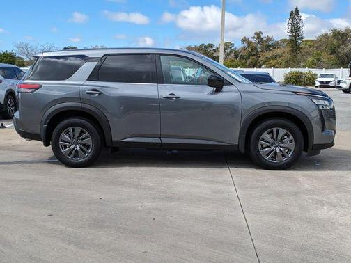 2026 Nissan Pathfinder S