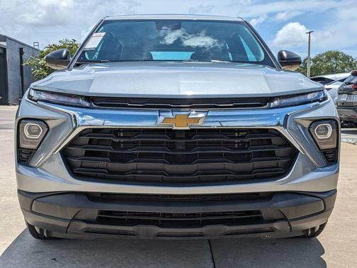 Sterling Gray Metallic 2024 Chevrolet Trailblazer LS