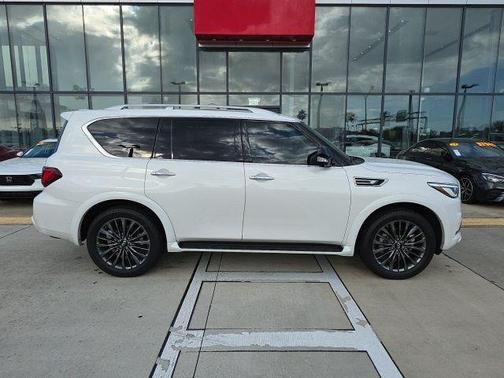 2024 INFINITI QX80 PREMIUM SELECT AWD