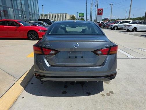 2022 Nissan Altima 2.5 SV