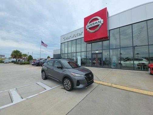 2024 Nissan Kicks SR