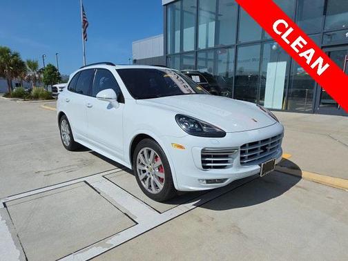 2017 Porsche Cayenne GTS