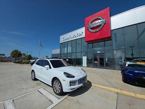 2017 Porsche Cayenne GTS