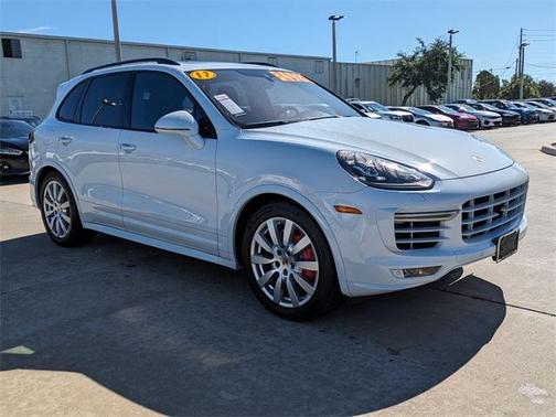 2017 Porsche Cayenne GTS