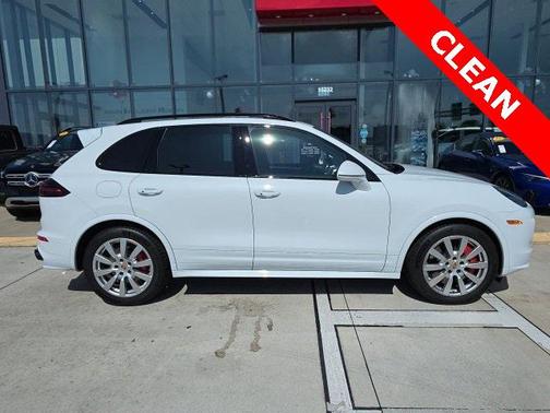 2017 Porsche Cayenne GTS