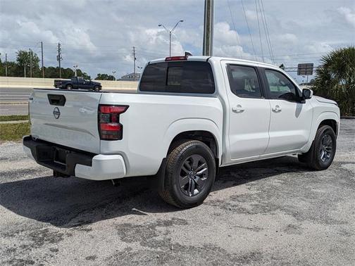 2025 Nissan Frontier SV