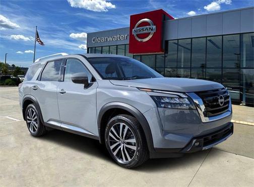 2025 Nissan Pathfinder Platinum FWD
