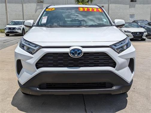 2024 Toyota RAV4 Hybrid XLE