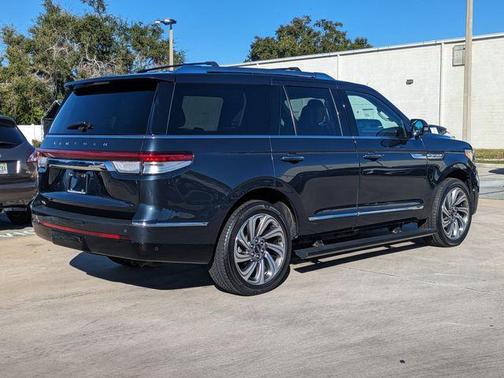 2022 Lincoln Navigator Reserve