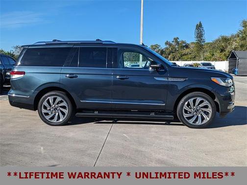 2022 Lincoln Navigator Reserve