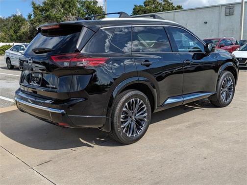 2025 Nissan Rogue Platinum
