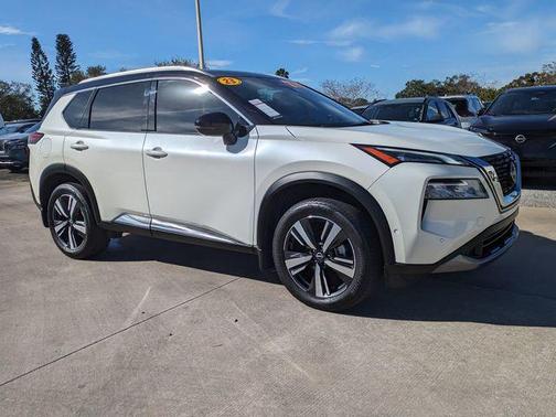 2023 Nissan Rogue SL