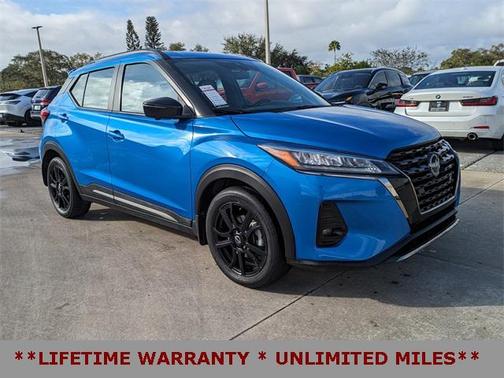 2023 Nissan Kicks SR