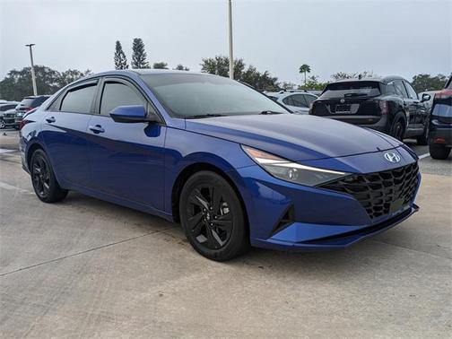 2021 Hyundai ELANTRA SEL