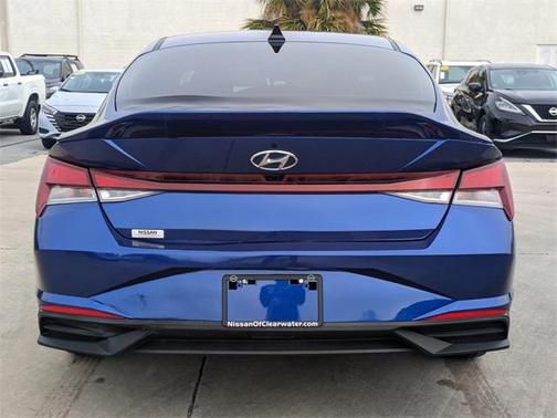 2021 Hyundai ELANTRA SEL