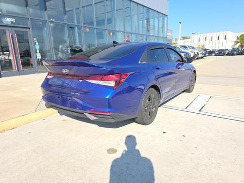 2021 Hyundai ELANTRA SEL