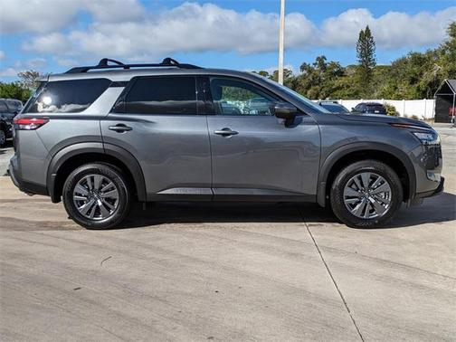 2025 Nissan Pathfinder SV FWD