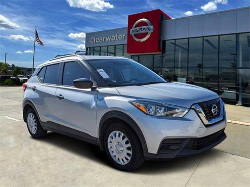 2019 Nissan Kicks S