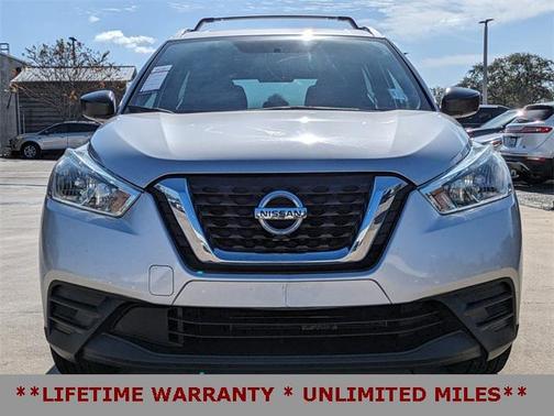 2019 Nissan Kicks S