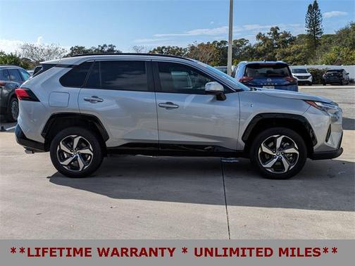 2022 Toyota RAV4 Prime SE