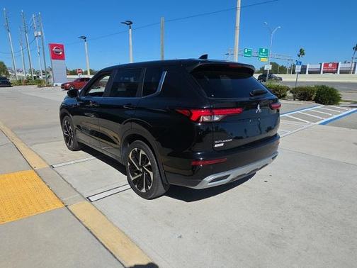 2022 Mitsubishi Outlander SE Launch Edition S-AWC