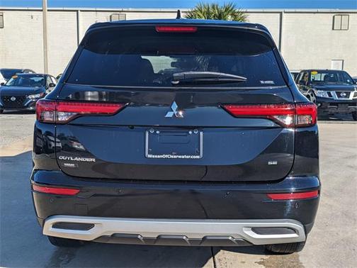 2022 Mitsubishi Outlander SE Launch Edition S-AWC