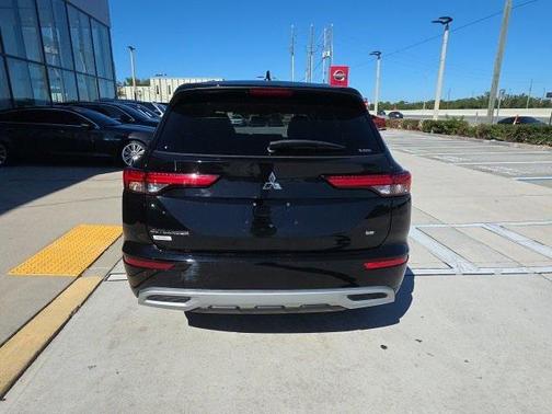 2022 Mitsubishi Outlander SE Launch Edition S-AWC