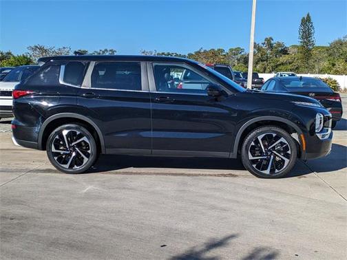 2022 Mitsubishi Outlander SE Launch Edition S-AWC