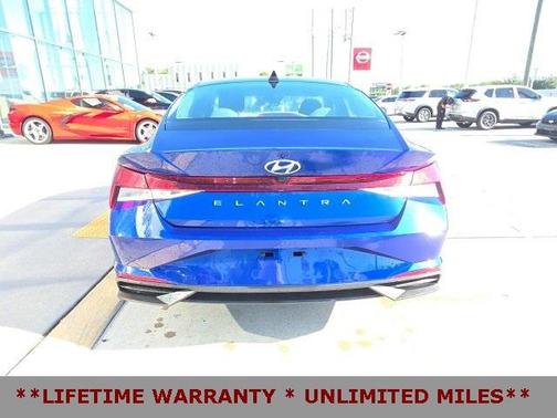 2021 Hyundai ELANTRA SEL