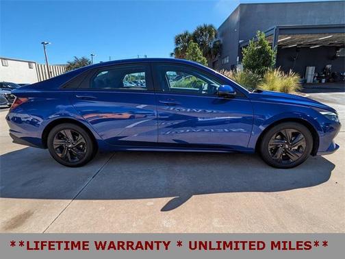 2021 Hyundai ELANTRA SEL
