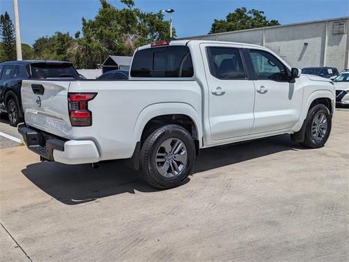 2025 Nissan Frontier SV