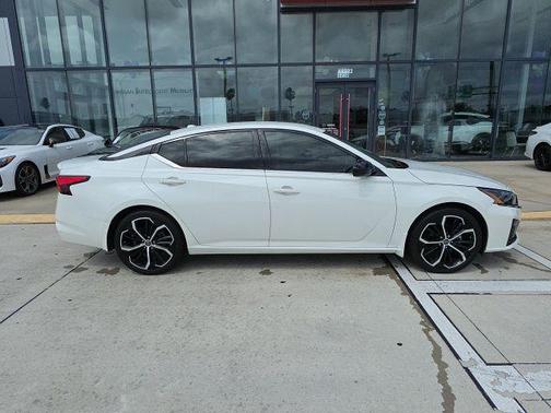 2024 Nissan Altima SR FWD