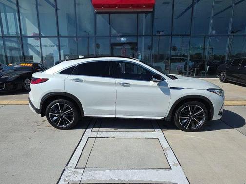 2023 INFINITI QX55 ESSENTIAL