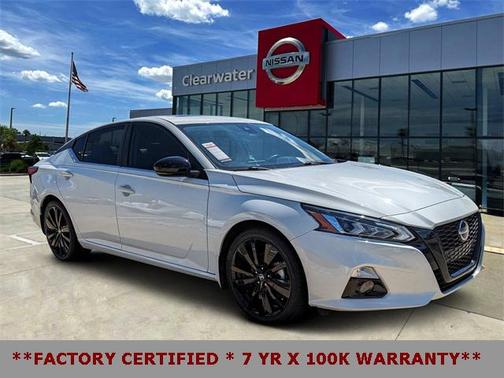 2022 Nissan Altima SR FWD