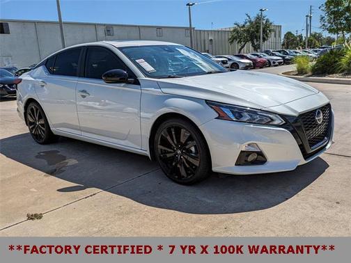 2022 Nissan Altima SR FWD