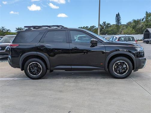 2025 Nissan Pathfinder Rock Creek 4WD