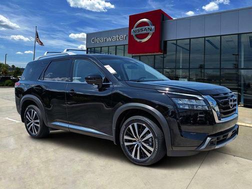 Super Black 2025 Nissan Pathfinder Platinum 4WD