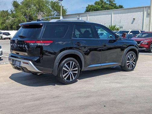 Super Black 2025 Nissan Pathfinder Platinum 4WD
