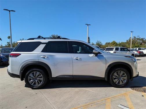 2025 Nissan Pathfinder SV FWD