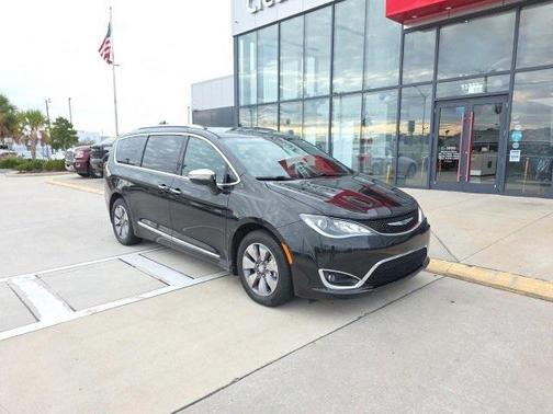 2020 Chrysler Pacifica Hybrid Limited