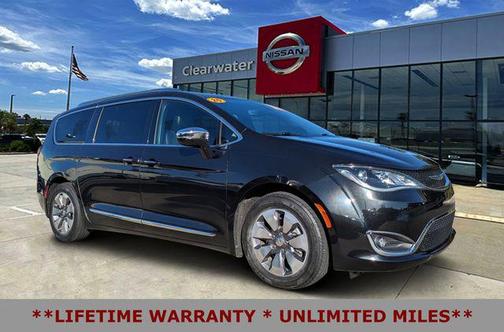 2020 Chrysler Pacifica Hybrid Limited