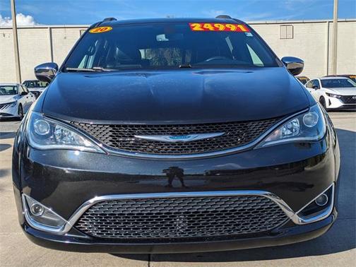 2020 Chrysler Pacifica Hybrid Limited