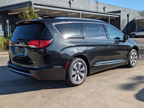 2020 Chrysler Pacifica Hybrid Limited