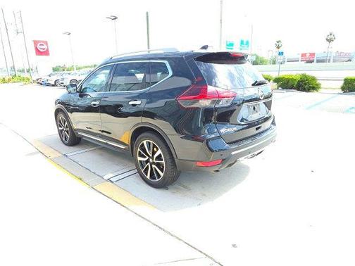 Magnetic Black Pearl 2019 Nissan Rogue SL