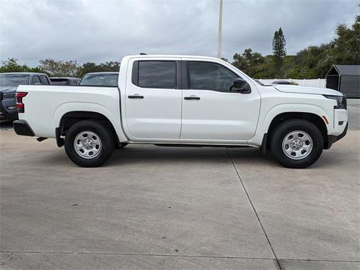 2022 Nissan Frontier S